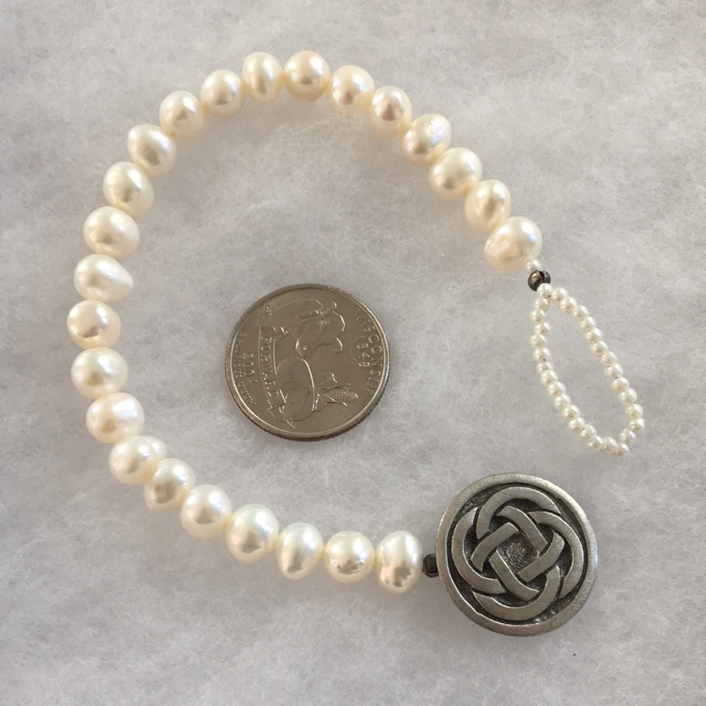 NEW Handcrafted Pearl Bracelet with Button Closure
